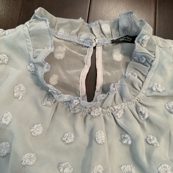 SHEIN Curve Baby Blue Flutter Sleeve Blouse - Picture 2 of 10